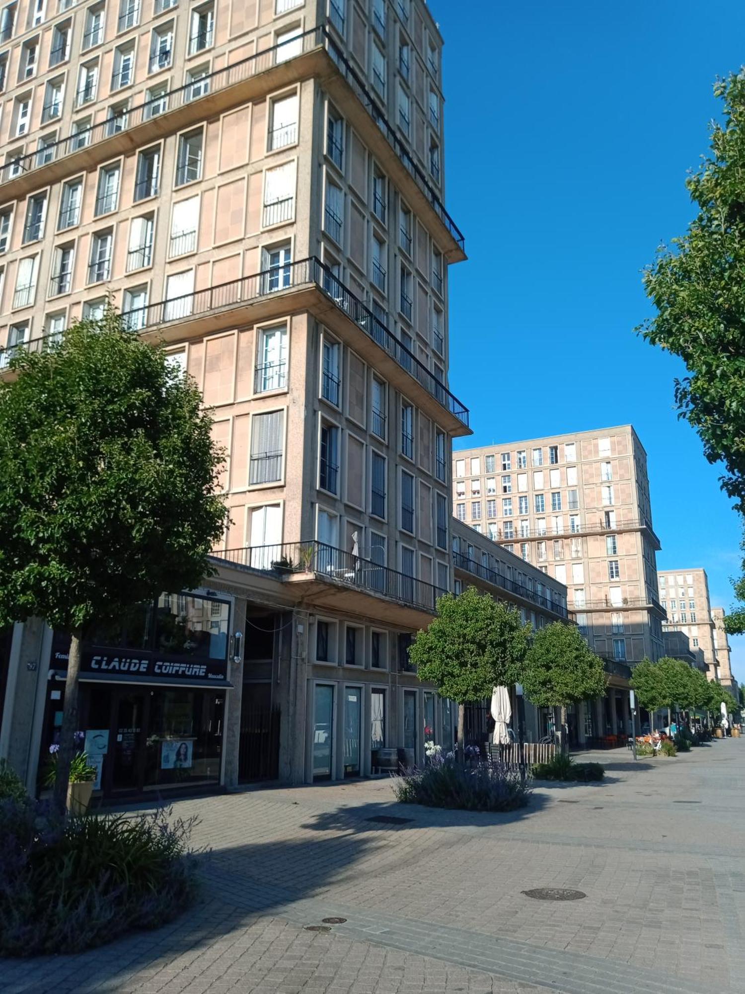Appartement Perret 105 Rue Victor Hugo, Lumineux, Plein Centre, Parking Prive Arrivee Autonome Tout A Pied El Havre Exterior foto